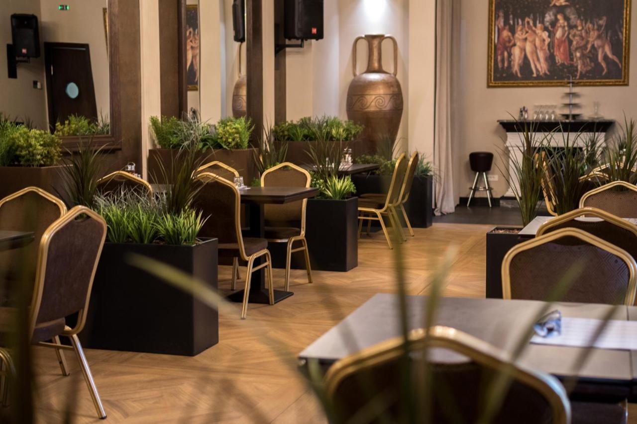 Hotel Grand Hedonist Pančevo Exterior foto
